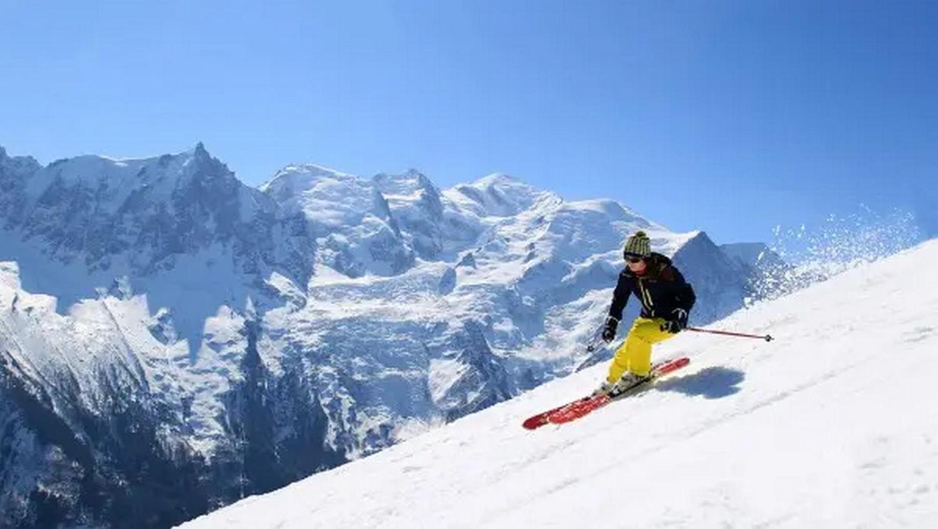 Chalet Yolo - Chalet Retreat In Central Chamonix Steam Room Exterior photo